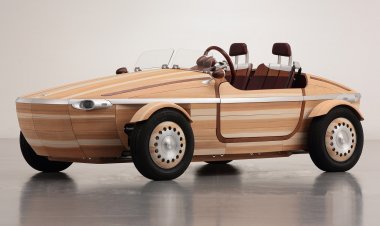 Toyota cria carro de madeira funcional
